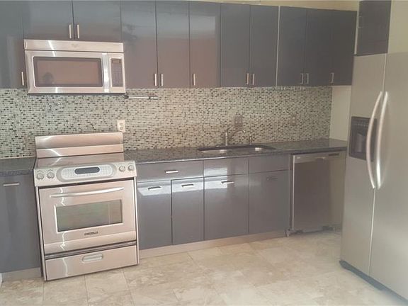 3rd image of 5707L Bramblegate Dr