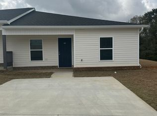 221 Charleston Dr, Enterprise, AL 36330