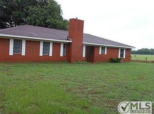 6290 Farm Road 1402, Mt Pleasant, TX 75455