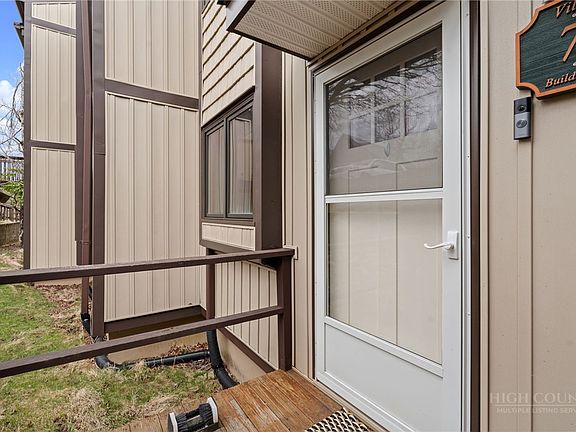2nd image of 220 Northridge Road #7