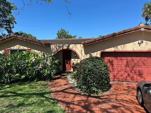 1700 NW 84th Dr Photo 1