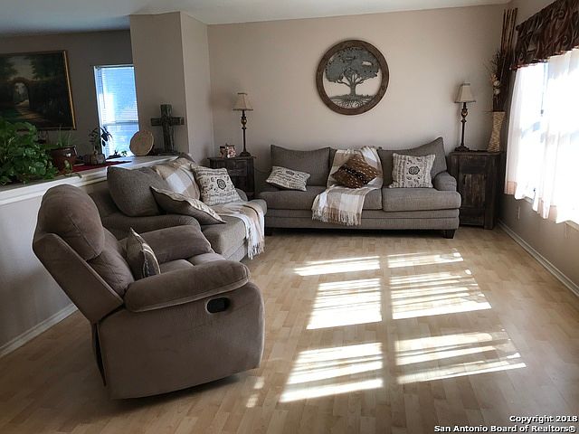 1st image of 2912 Mulberry Dr