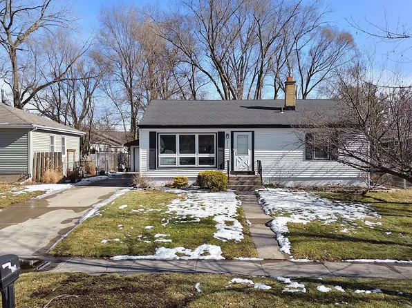 8941 Ohio Pl, Highland, IN 46322