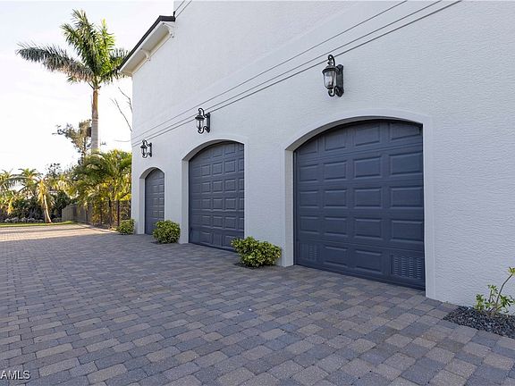 4th image of 16770 Jacaranda Dr