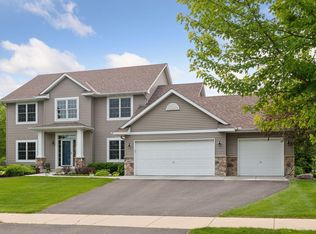 9441 Glacier Rd, Saint Bonifacius, MN 55375