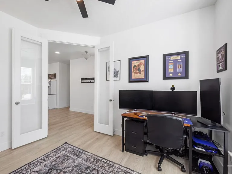 5962 W Milano Dr — Photo 10