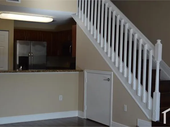 3727 NE 4th Ter, Pompano Beach, FL 33064