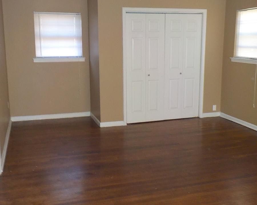 1st image of 1736 Prado Ave