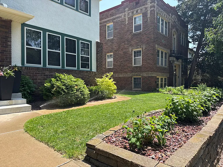 3231 Emerson Ave S — Photo 2