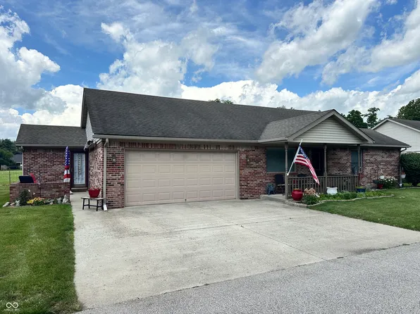 115 N Deer Cliff Dr, Crawfordsville, IN 47933