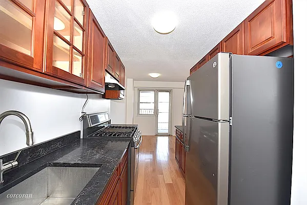 Rented by Corcoran | media 32