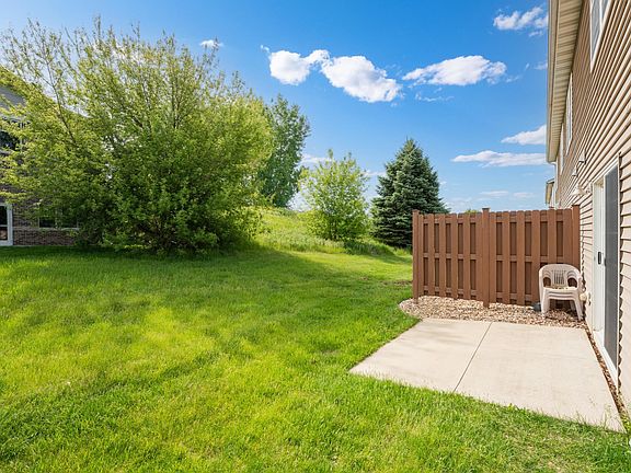3rd image of 3230 Portage Cir NW