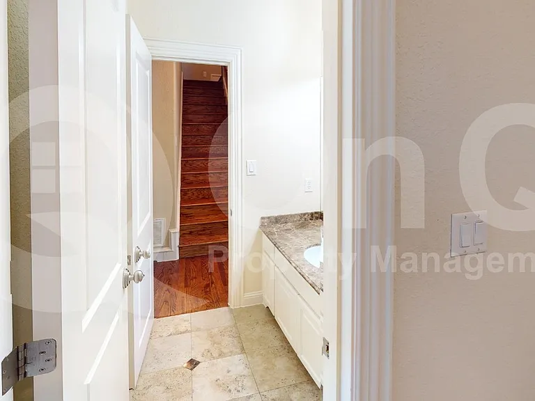 4516 Gilbert Ave — Photo 23