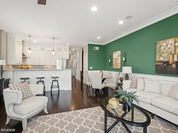 3rd image of 2721 N Southport Ave #3