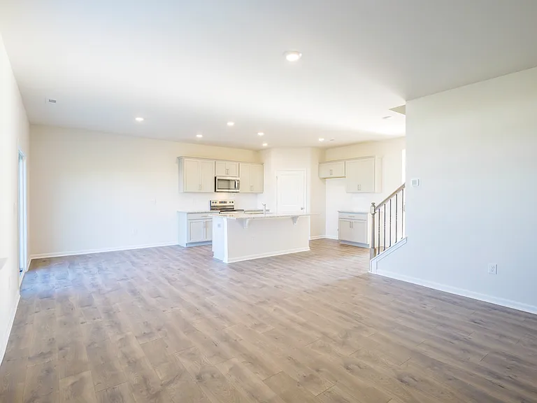 203 Moore Creek Dr — Photo 7