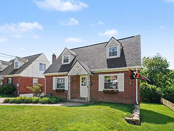 4th image of 24 Pine Hill Dr