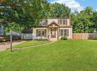 1700 Howard St N, Maplewood, MN 55109