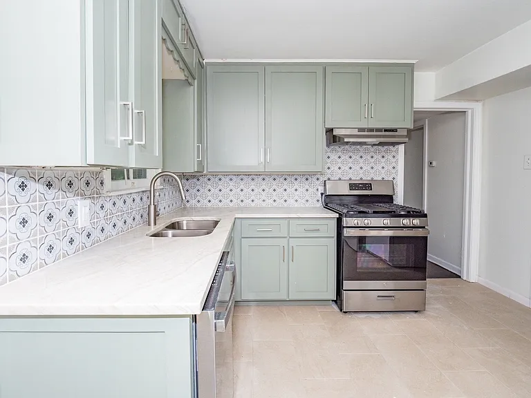 545 Olney Dr — Photo 5
