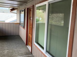 782 71st St, Springfield, OR 97478