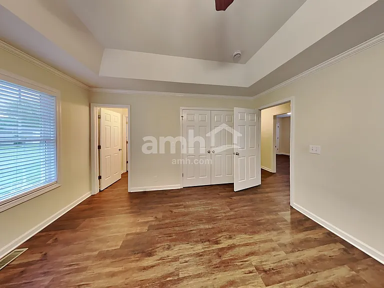 720 Haynes Dr — Photo 9