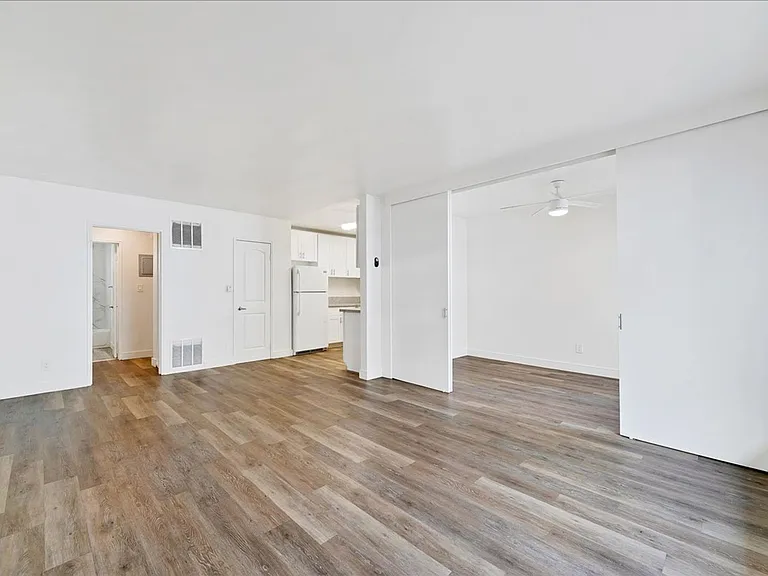 3905 S Stevely Ave #8 — Photo 1