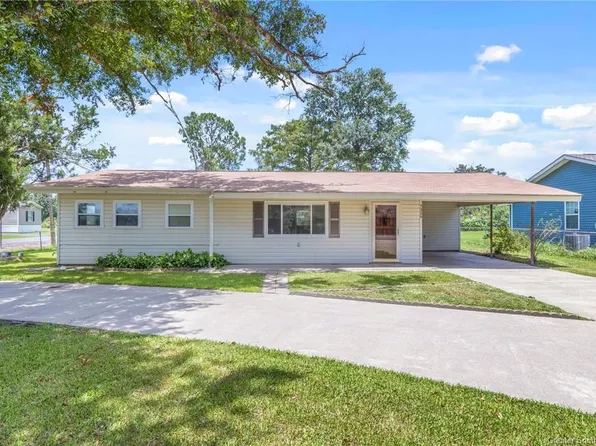 7326 Delcomme St, Lake Charles, LA 70615