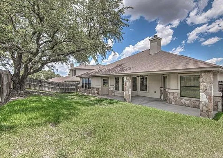 7107 Andalucia Ln — Photo 5