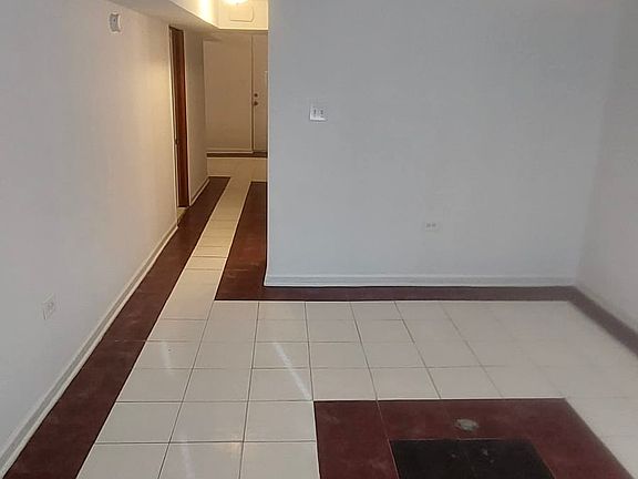 3rd image of 4142 W Kamerling Ave #G