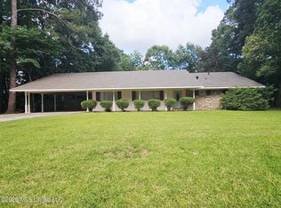 810 Velma Ave, Hattiesburg, MS 39402
