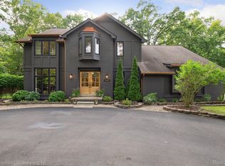 18383 Van Rd, Livonia, MI 48152