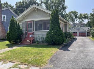 13 Prospect St, Saugerties, NY 12477