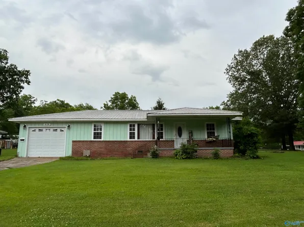426 Madison Cir, Gadsden, AL 35904