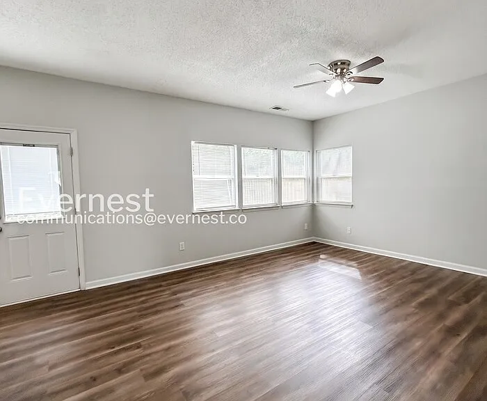 9601 Marshbrooke Rd — Photo 8