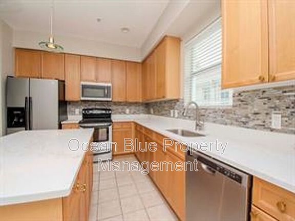 2nd image of 3405 W Swann Ave Unit 2