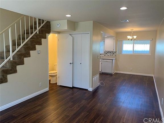 2nd image of 4204 Manhattan Beach Blvd