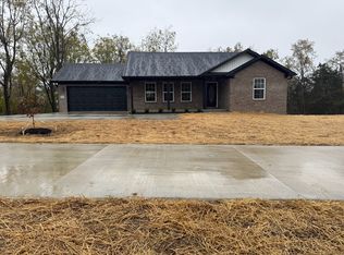 1031 Verna Ln, Berea, KY 40403