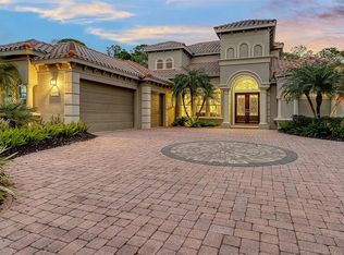 8335 Grosvenor Ct, University Park, FL 34201