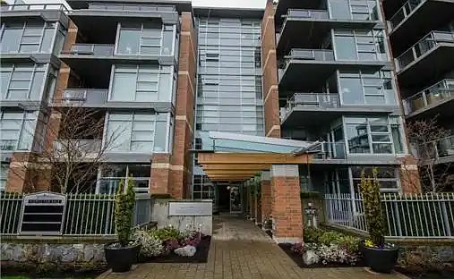 1st image of 365 Waterfront Cres #510