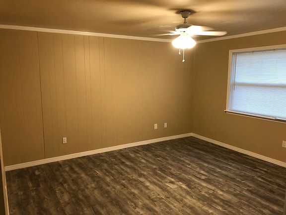 5th image of 1845 19th St