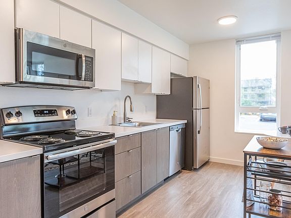 Douglas Grove | Kitchen