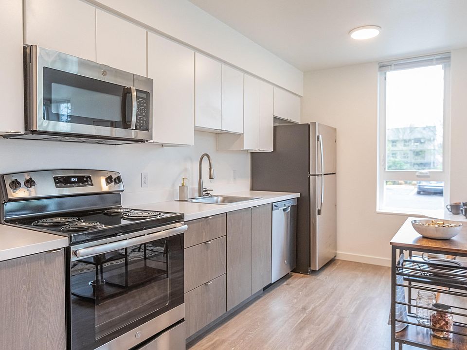 Douglas Grove | Kitchen