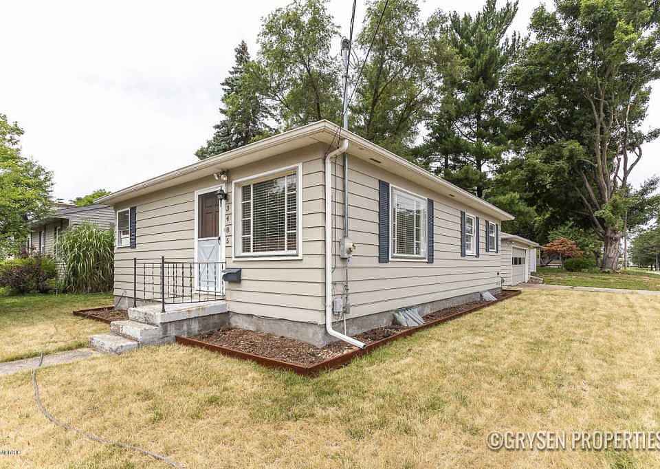 1st image of 3485 30th St SW