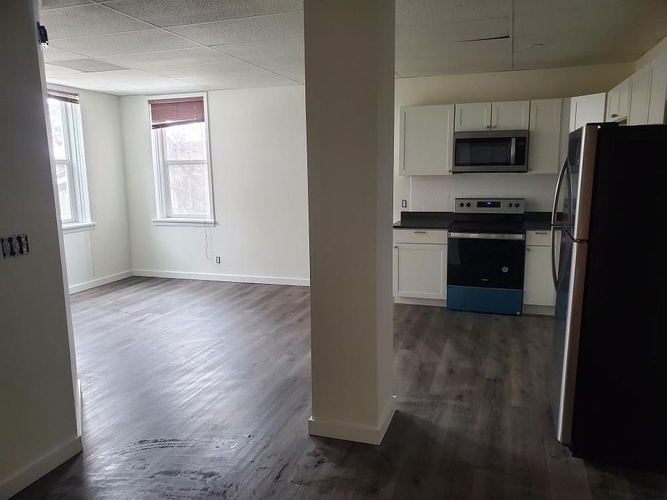 1st image of 17 W Lamme St APT 403