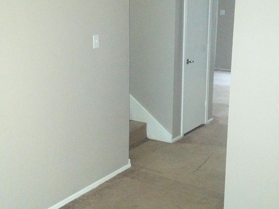 Dinette Area and Hallway