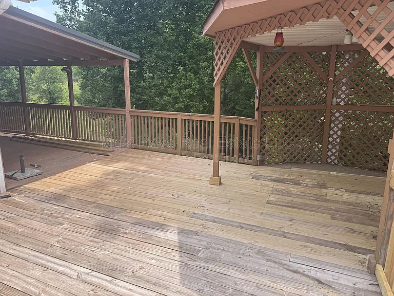 4148 Smokey Creek Rd #C — Photo 2