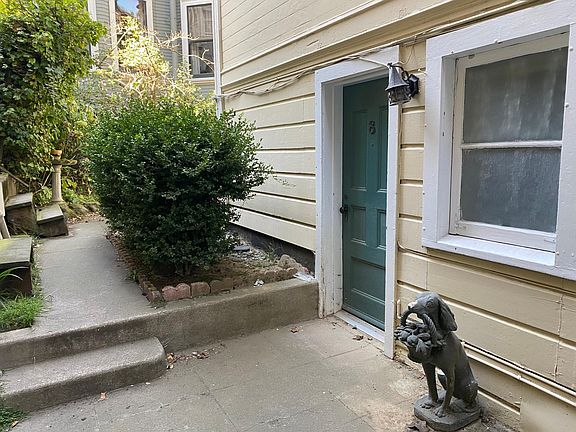 3rd image of 2647 Buchanan St APT 8
