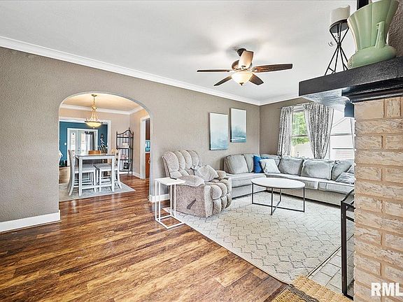 3rd image of 601 W Lawndale Ave