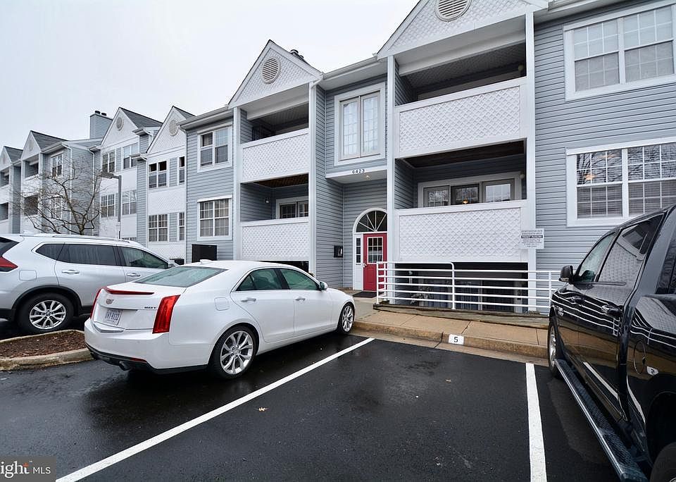 1st image of 6423 Richmond Hwy APT 204