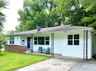 710 E Budlong St, Carthage, MO 64836