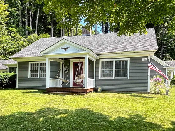 643 Quechee Main Street, Hartford, VT 05059